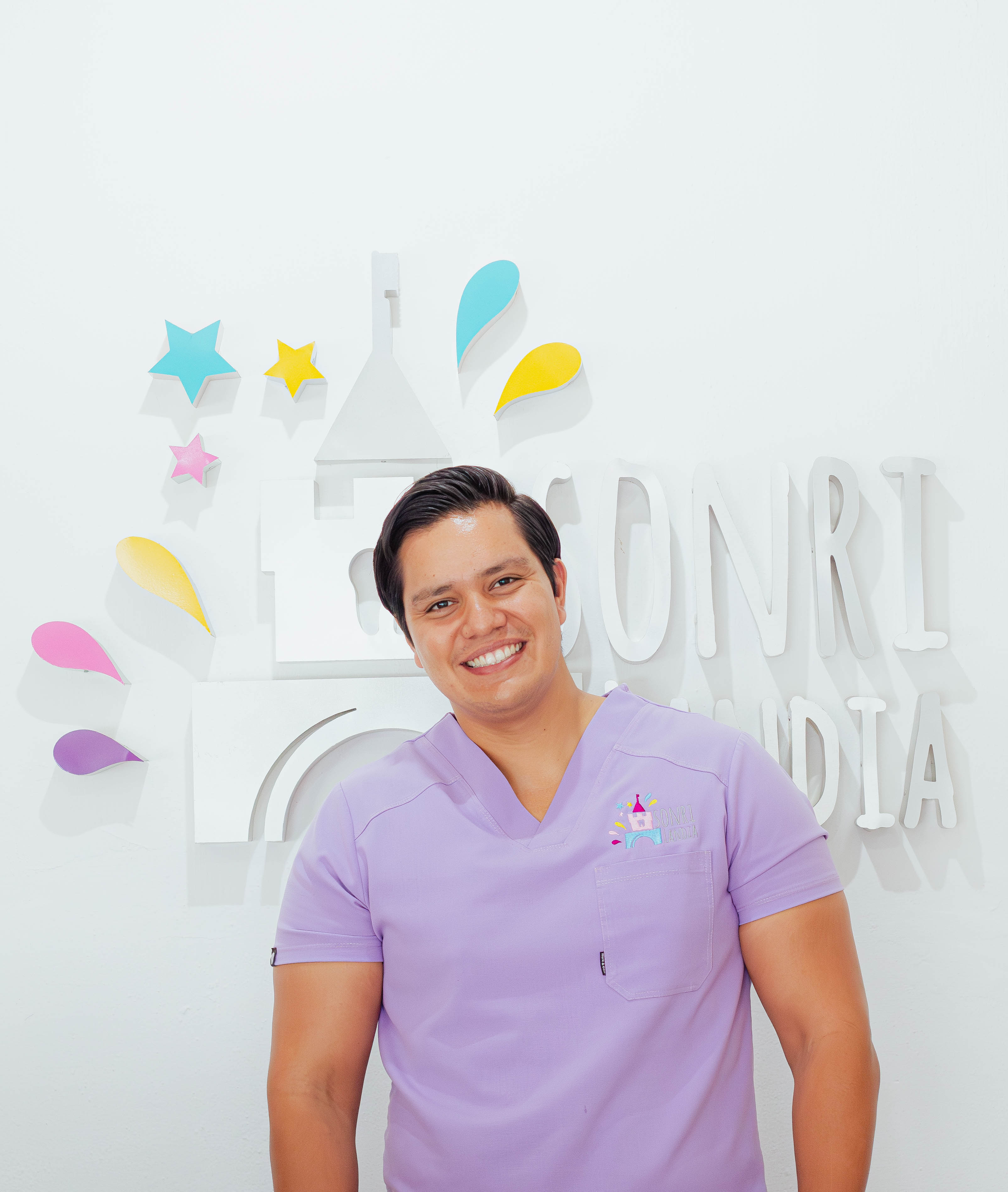 Dr. Irving Correa Ayón